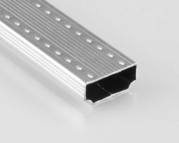 Conventional aluminium spacer bar for comparison
